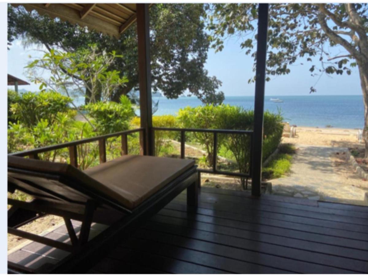 Heaven Beach Resort & Art Koh Phayam Bagian luar foto